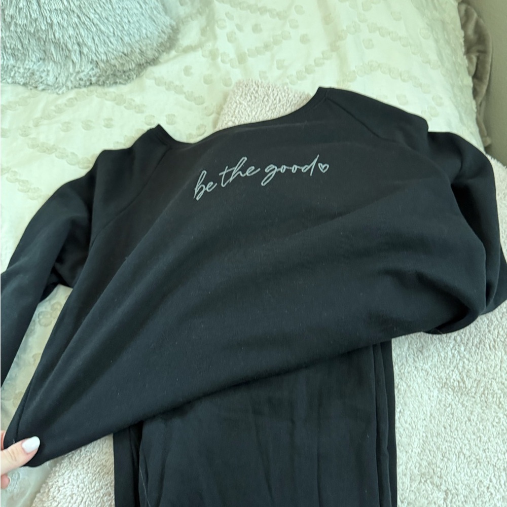 Be the good sweat outfit